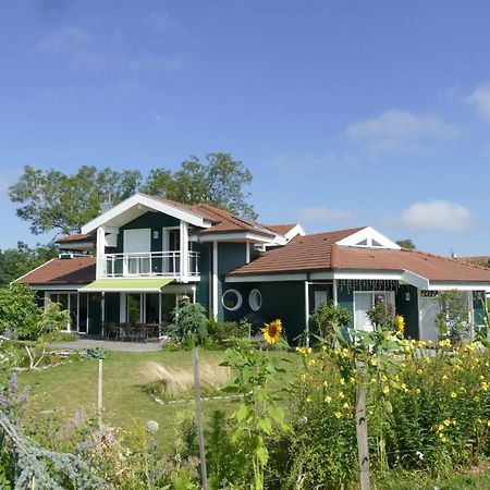 Entre Montagnes Et Lac Armoy Exterior photo